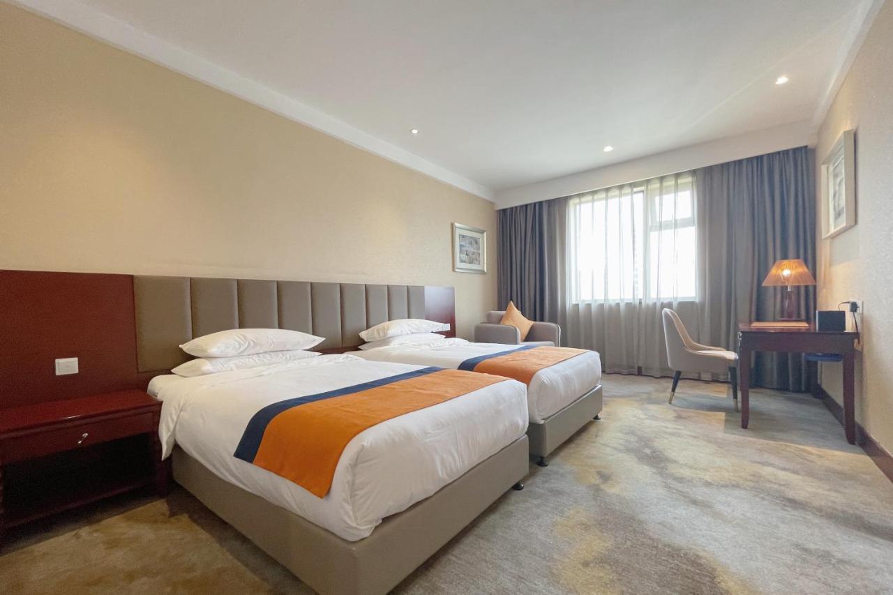 Wuhan Hongguang Hotel Esterno foto