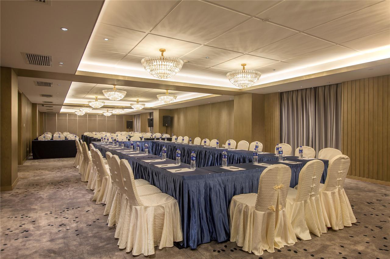 Wuhan Hongguang Hotel Esterno foto