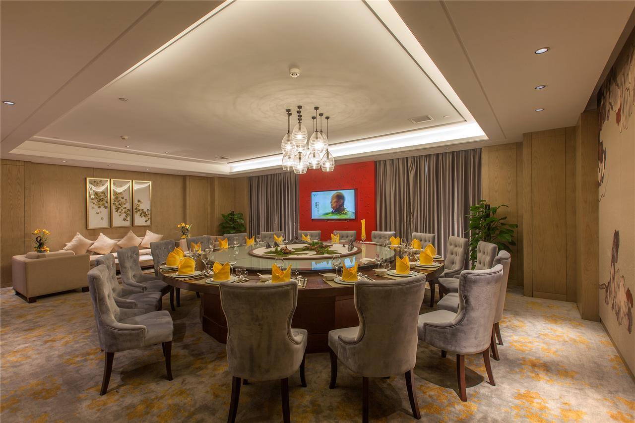 Wuhan Hongguang Hotel Esterno foto