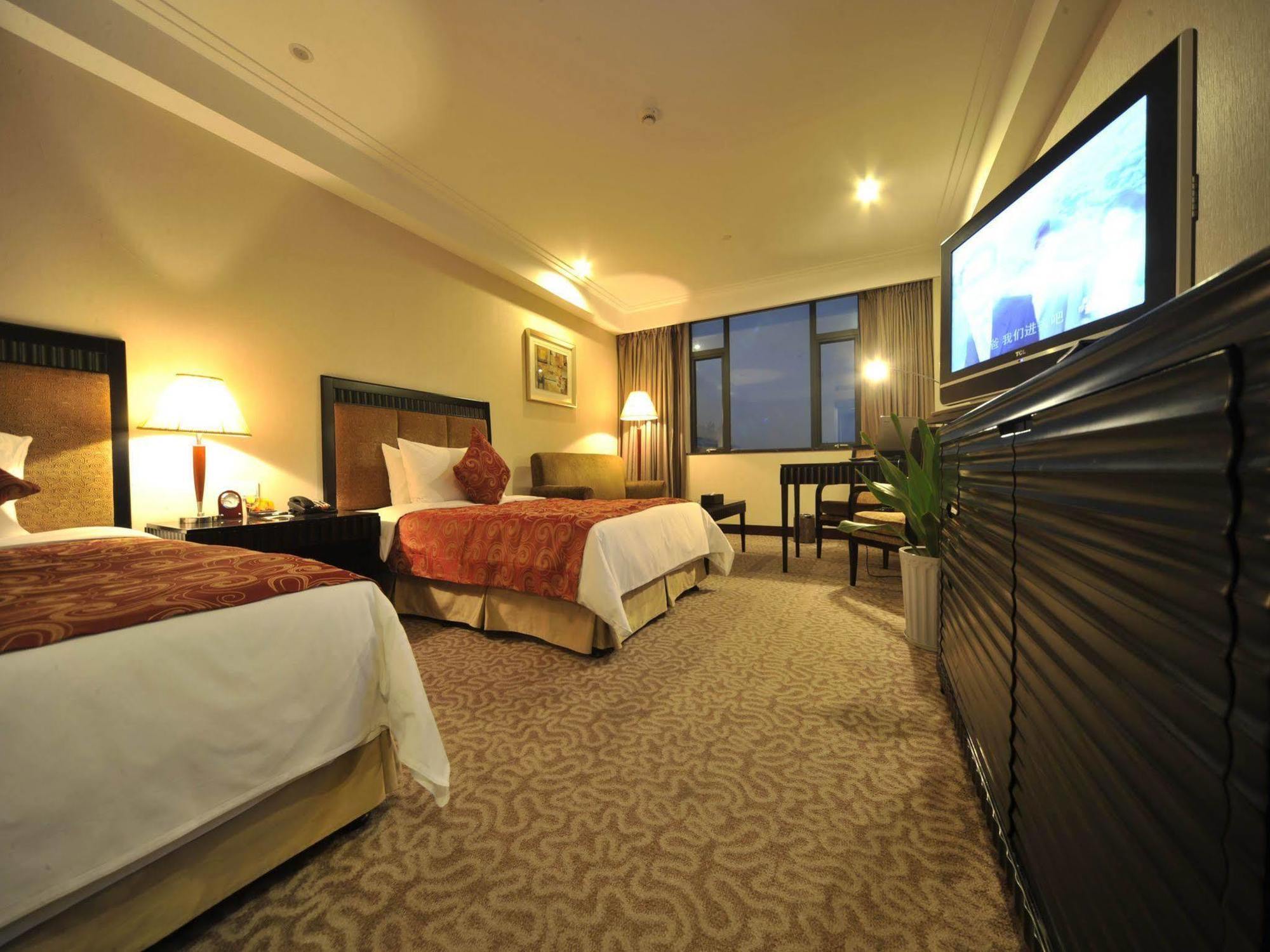 Wuhan Hongguang Hotel Esterno foto